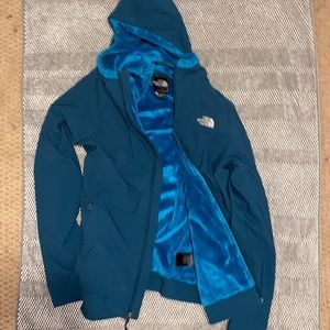 Used like new North Face coat, Cleaning closet so I’m letting it go for cheap